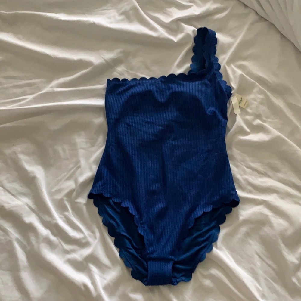 Aerie scalloped waffle one shoulder swim suit